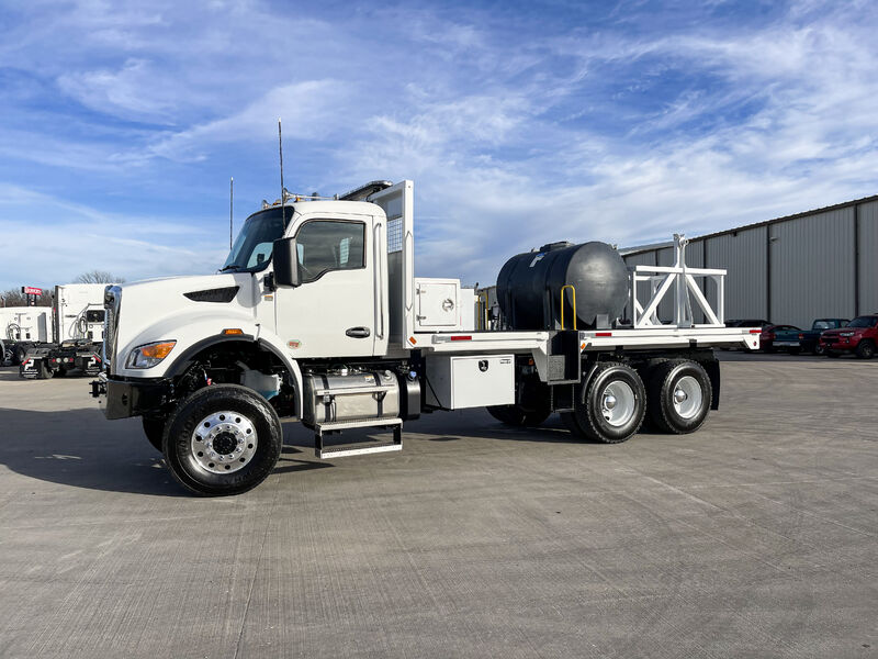 MTTEPro's tweet photo. Another MTTE build delivered.

Congratulations and thank you to the new owners on their truck—built by Master Tech Truck &amp; Equipment and ready to get to work. We appreciate the trust in our team. https://t.co/XKw1n7ANP0