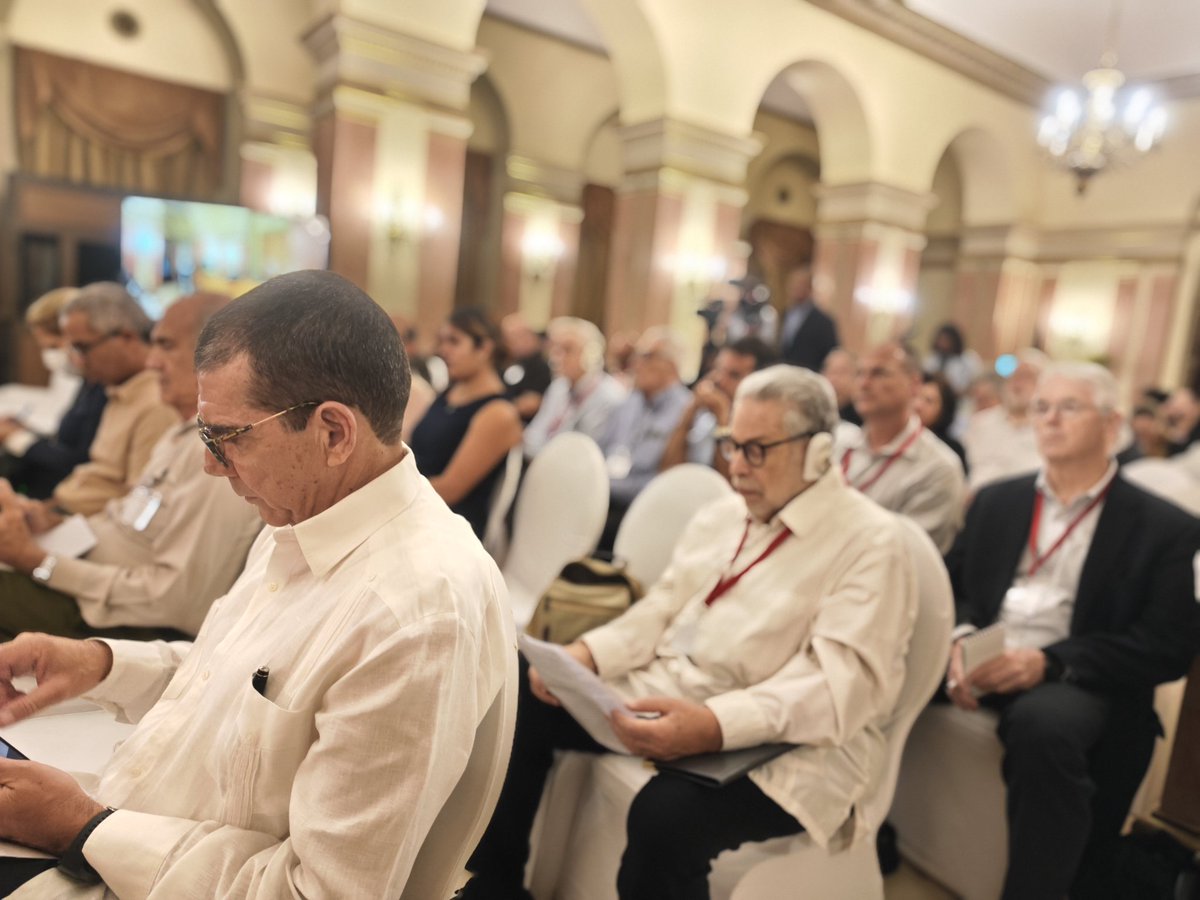 Inicia en el Hotel Nacional la sesión inaugural de la XXIII Serie de Conversaciones "Cuba en la política exterior de EEUU" con palabras iniciales del Dr. <a href="/JoseRCabanas/">Dr C José Ramón Cabañas Rodriguez</a>, director de <a href="/CIPICuba/">CIPI</a> y la Intervención Especial del viceministro de <a href="/CubaMINREX/">Cancillería de Cuba</a>, <a href="/CarlosFdeCossio/">Carlos F. de Cossio</a> .