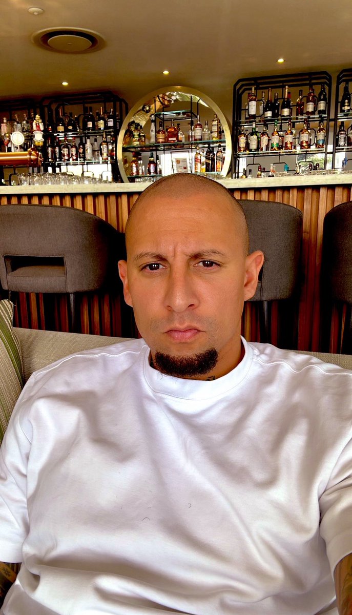 RSAnewsrealtime's tweet image. DJ Warras taken too soon! Who’s behind this senseless shooting!! I just watch the podcast he did with Rob Herzov this week! Could hardly believe he’s gone now! SA a truly dangerous place to be!! #DJWARRAS @RobertHersov #SouthAfrica #AntiCrime #Political