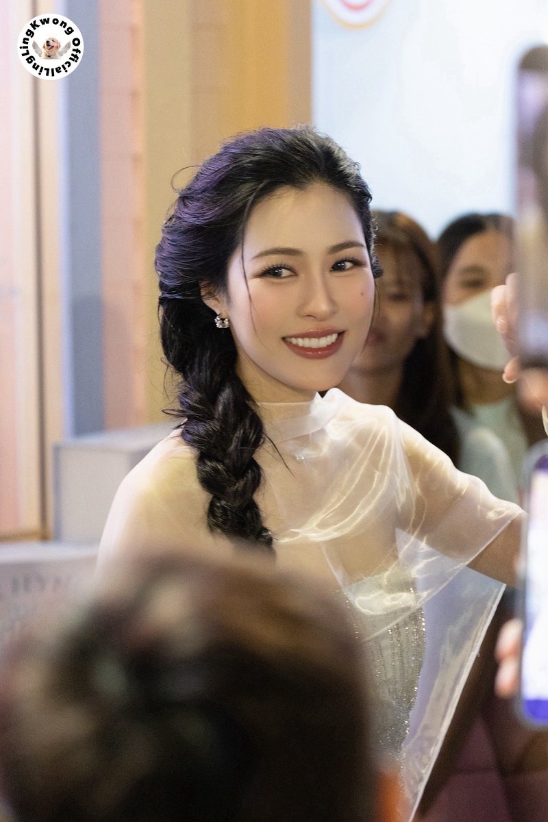 เจ้าหญิงขาา~~ 

LINGLING BA HERHYNESS
#LinglingHerhynessFrozen
#หลิงหลิงคอง‌ #linglingkwong
<a href="/linglingsirilak/">linglingsirilak</a>