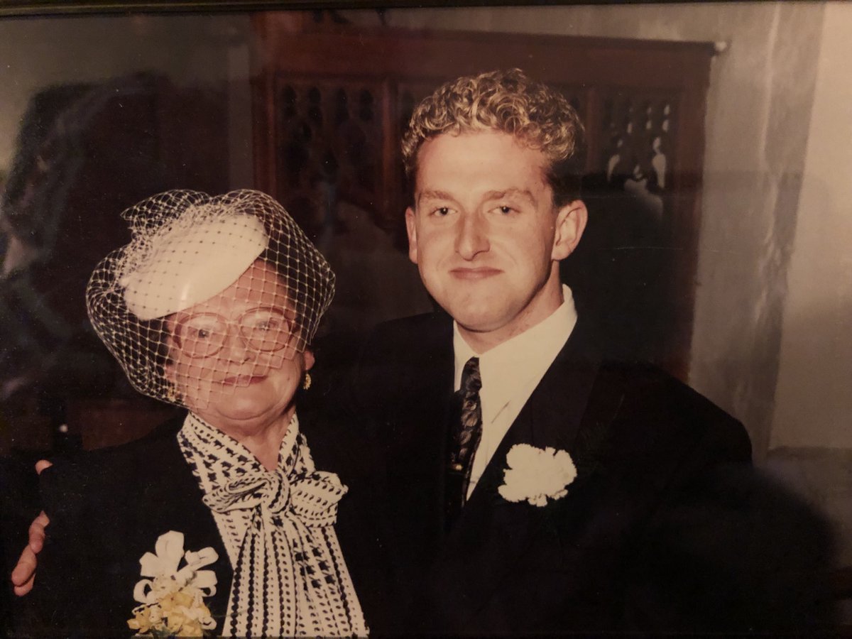 28yrs today since I lost my dear ol’ Mum. 
She had terminal cancer and left hospital to have one last Xmas with her family. 
2hrs after leaving…..
She was killed in a RTA also leaving my sister disabled. 

Small in stature but an absolute powerhouse in every other way. 
🙏💔