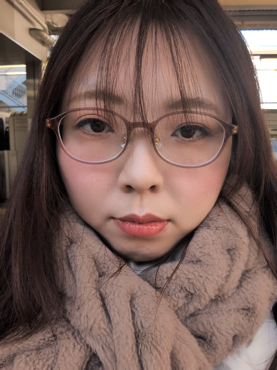 yu059's tweet photo. 12/17 審査対象
＃RP希望　#リポストお願いします

リポストまだの方はこちら💐↓
https://t.co/OoGD0zjtSn

イヤリングコレクション6日目。
ポイント1.1倍🔥🔥
皆様いつも沢山の応援感謝です😭
ありがとうございます！！！！
上を目指して頑張ります💪✨

今日はちょっと普段の投稿と違う投稿。

今日からメガネかけて仕事スタートした訳ですが、距離感掴めなくて
ちょこちょこミスしつつ
何とか最後まで踏ん張りました😅💦

今まで見えない世界で過ごしてたのが
0.6ながらもはっきり見えてきて。

これからきっと見たくないことも
あると思うけど
見える世界で過ごしてくことを
決めたので
怖がらず周りを見ていきたい🥹

そして明日から5連休😍😍
ブーケ期間中なのですが、、
明日明後日は毎年恒例
大好きな母と旅行です🧳
明日夜21時から配信つけられるように
頑張ります💪✨✨

ぜひぜひ来て下さいねー🥰🥰
お待ちしてます☺️💕

＃MissBouquet ＃ミクチャ
#KURAUDIA　 ＃アルファブランカ