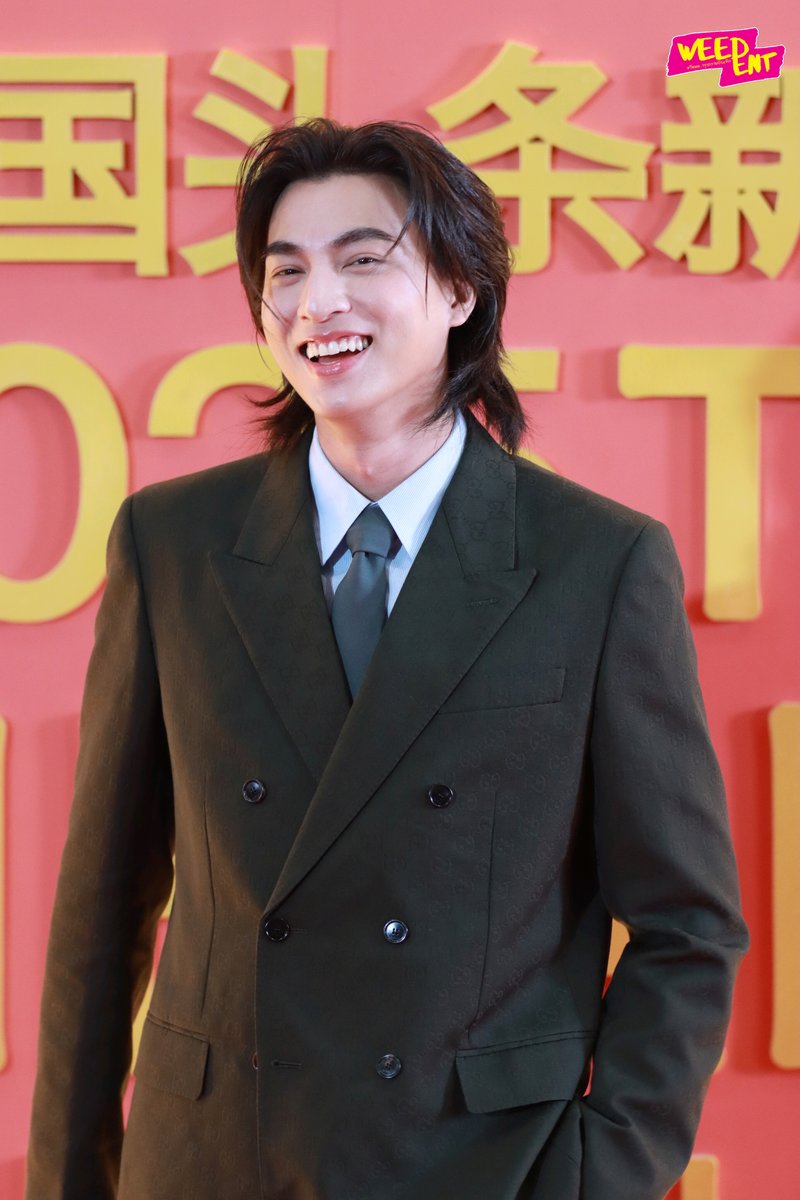 " กลัฟ คณาวุฒิ" ร่วมเดินพรมแดงในงานพิธีมอบรางวัล " 2025 Thailand Headlines Person of the Year Award ครั้งที่ 9 "✨

GULF​ THHEADLINES AW
#GulfKanawut
#PersonOfTheYearAwards2025
#2025ThailandHeadlines
#ThailandHeadlinesAwards