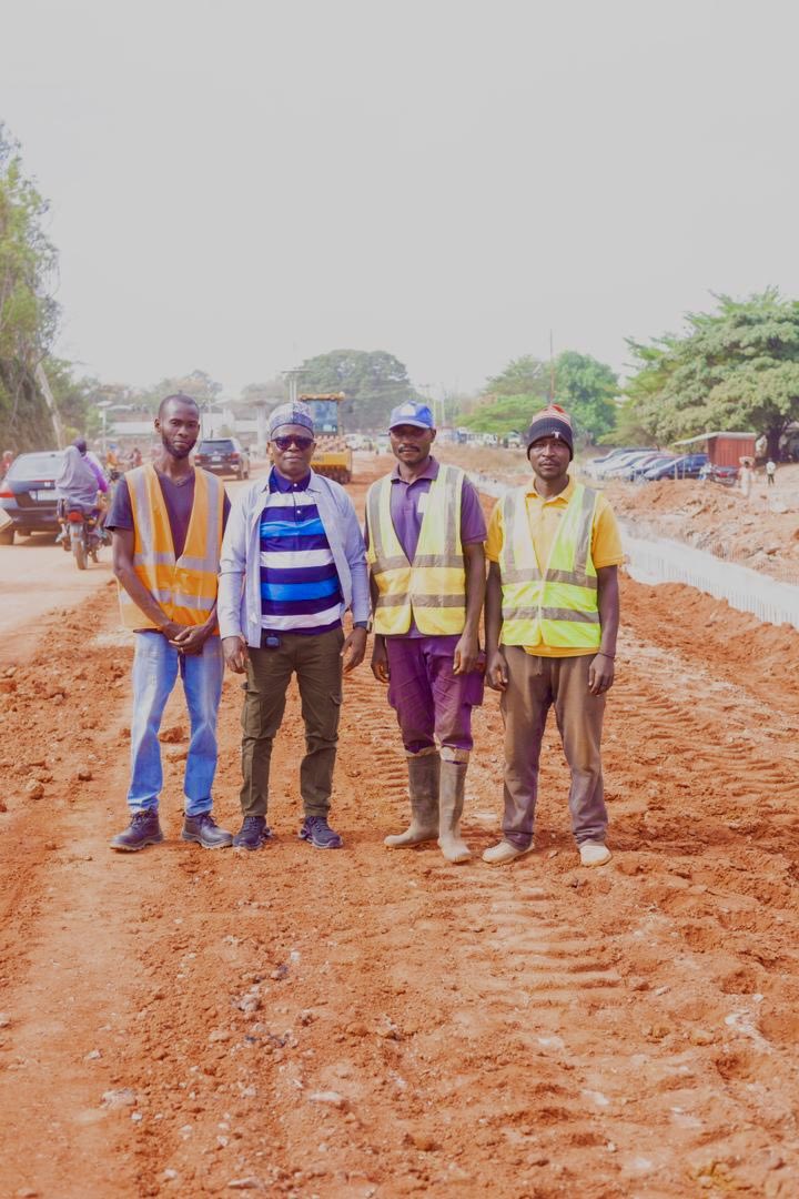 woye1's tweet photo. My visit to ongoing Construction of PAN Drive from Abuja Junction - Television Garage - Sabo Bridge in Kaduna State 

2: the total length is 5.5km 

3: it is an inherited road project that the Gov of Kaduna State @ubasanius is committed to complete it. 

-(a) @ubasanius is working hard to complete all inherited roads projects in the state @KADRA_kdsg @OzoMusty @suleiman_qasim @Waspapping_ @abdullahayofel @Abdool85 @shediyel @akinwale_cfi @Aliyukean @Aliyubello21 @UbaSaniMedia_ @ishaqsamaila5 @salimsajma @SAsekome @thezarmeen @IsmaelDattijo @UIShehu_ @BelloAHayatu1 @Officer_suhail @trusttv_news @AhmadDanwudil @Sir__md @Better_Kaduna @KawuGarba @BashirSZuntu @Yeribaaba @ADEB0YE @akinco4u