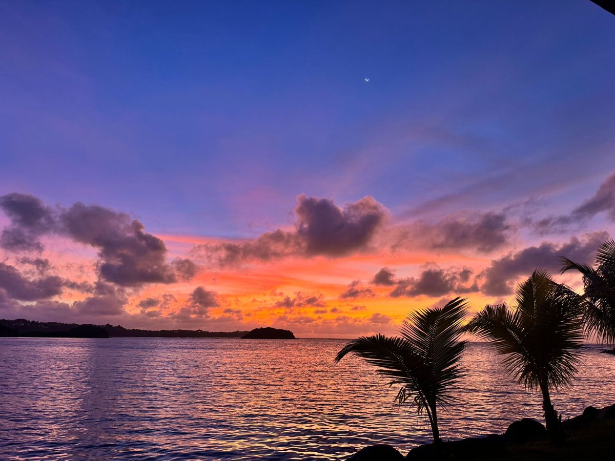 We've woken to another breathtaking sunrise on the island. The perfect kickstart to another busy day prepping for our big event!

#BGSAInstructors #BGSAEvents #IslandAdventures #TeamBuildingEvents #BearGryllsSurvivalAcademy #BGSA #Adventure