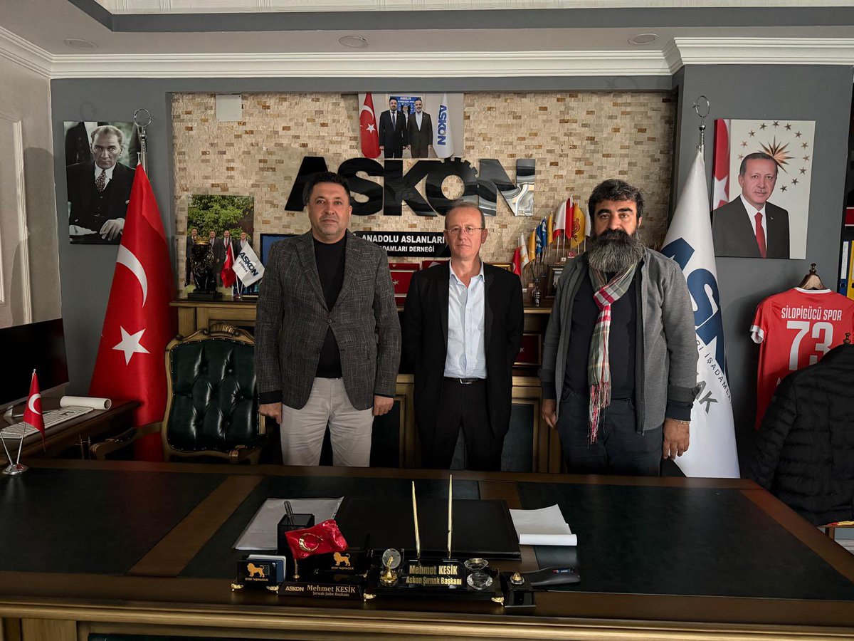 Silopi İlçe Emniyet Müdürümüz Sayın Özkan Erdoğan, ASKON İl Başkanlığımıza gerçekleştirdikleri iade-i ziyaret kapsamında; Başkanımız Sayın Mehmet Kesik ve ykü tarafından karşılanmıştır.  bu nazik ziyaretten dolayı kendilerine teşekkür eder, görevlerinde başarılar dileriz.