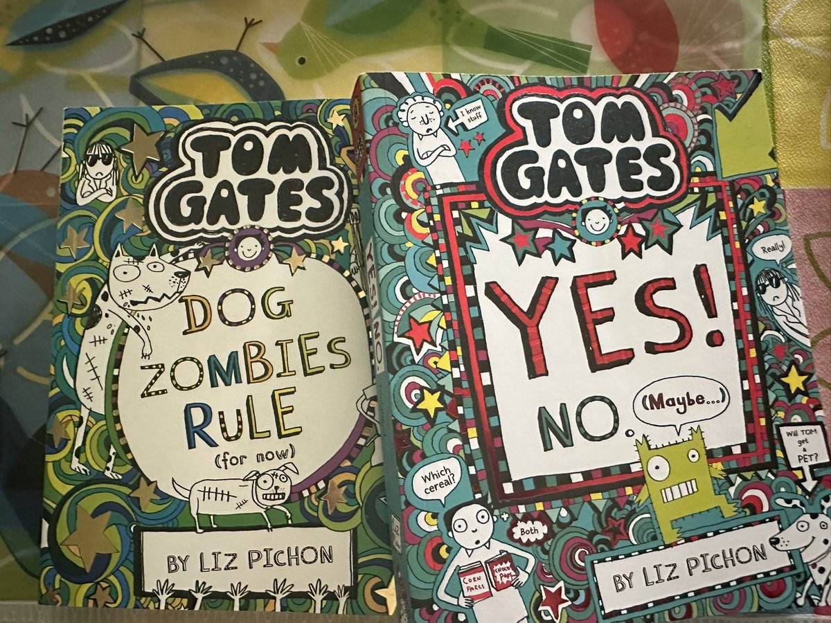 vrundavs's tweet photo. An acquaintance son (12 yrs )
Wanted to gift something for xmas
When I asked he said #books!
Was really happy to hear & he said he needs these books by
#Tomgates
Never knew about this writer
Looks interesting though 😁
#readingcommunity https://t.co/qlwkmSiCkw