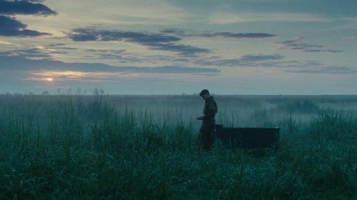 literlandweb1's tweet image. "Yo amo lo que fue.
Todo lo que ya no es.
El dolor que ya no me duele,
la antigua y errónea fe
el ayer que dolor dejó
el que dejó alegría
sólo porque fue, y voló
y hoy es ya otro día".
Fernando Pessoa
📷"Atonement", Joe Wright (2008)