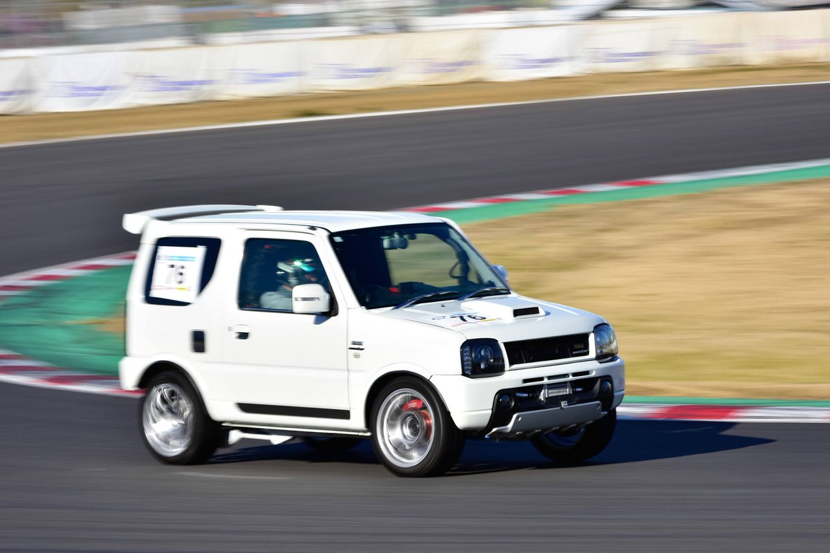 rainbow_auto's tweet photo. #jimny
#rainbowauto
#jimnysuperlap
#jimnytimeattack
#tukubacircuit
#tc2000
12月6日(土) TC2000
BCSフリーサーキット走行会 https://t.co/UrRK6wdbI0