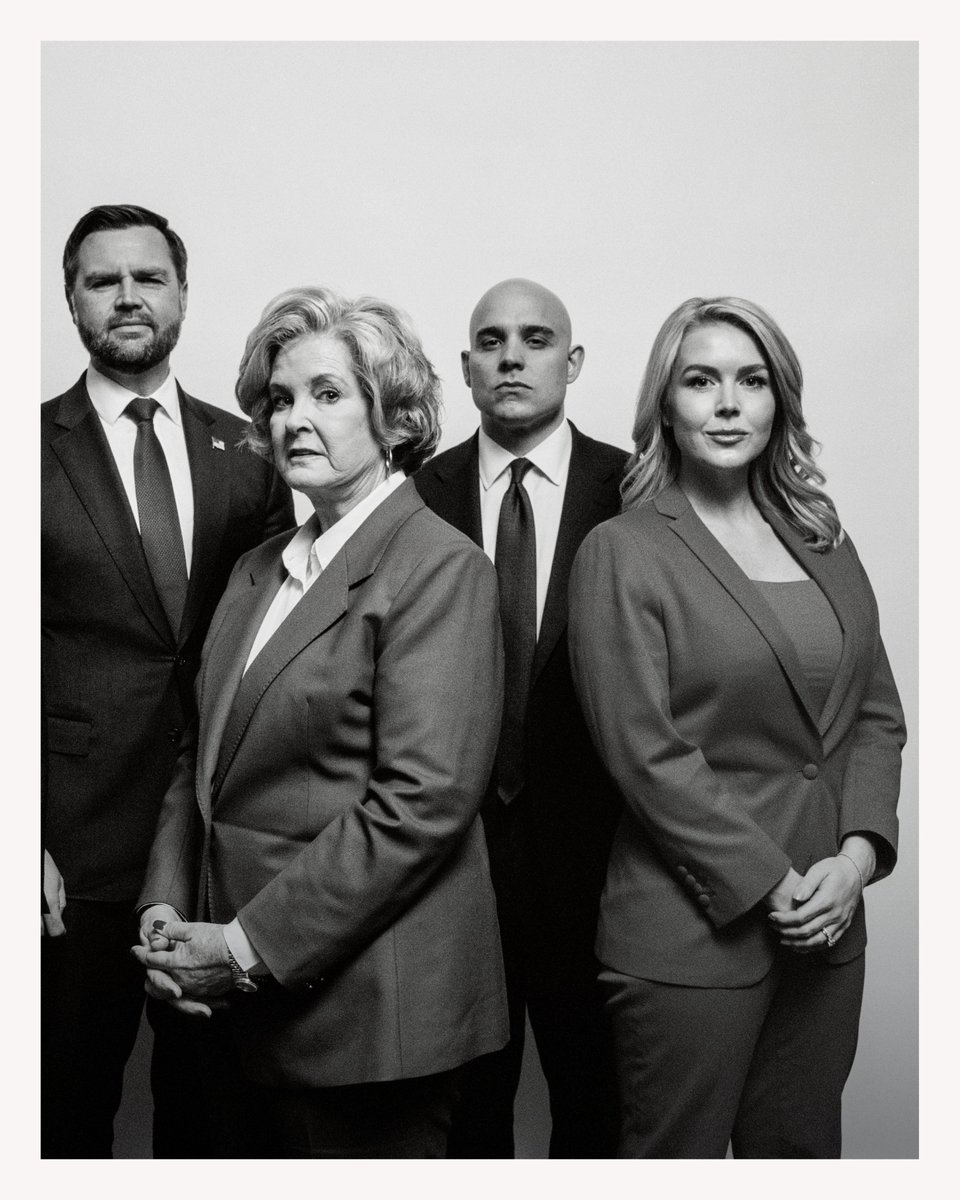 “Most senior White House officials parse their words and speak only on background,” reports Vanity Fair writer Chris Whipple. “But over many on-the-record conversations, [Susie] Wiles answered almost every question I put to her.” 

Part 2 of 2: vanityfair.com/news/story/tru…