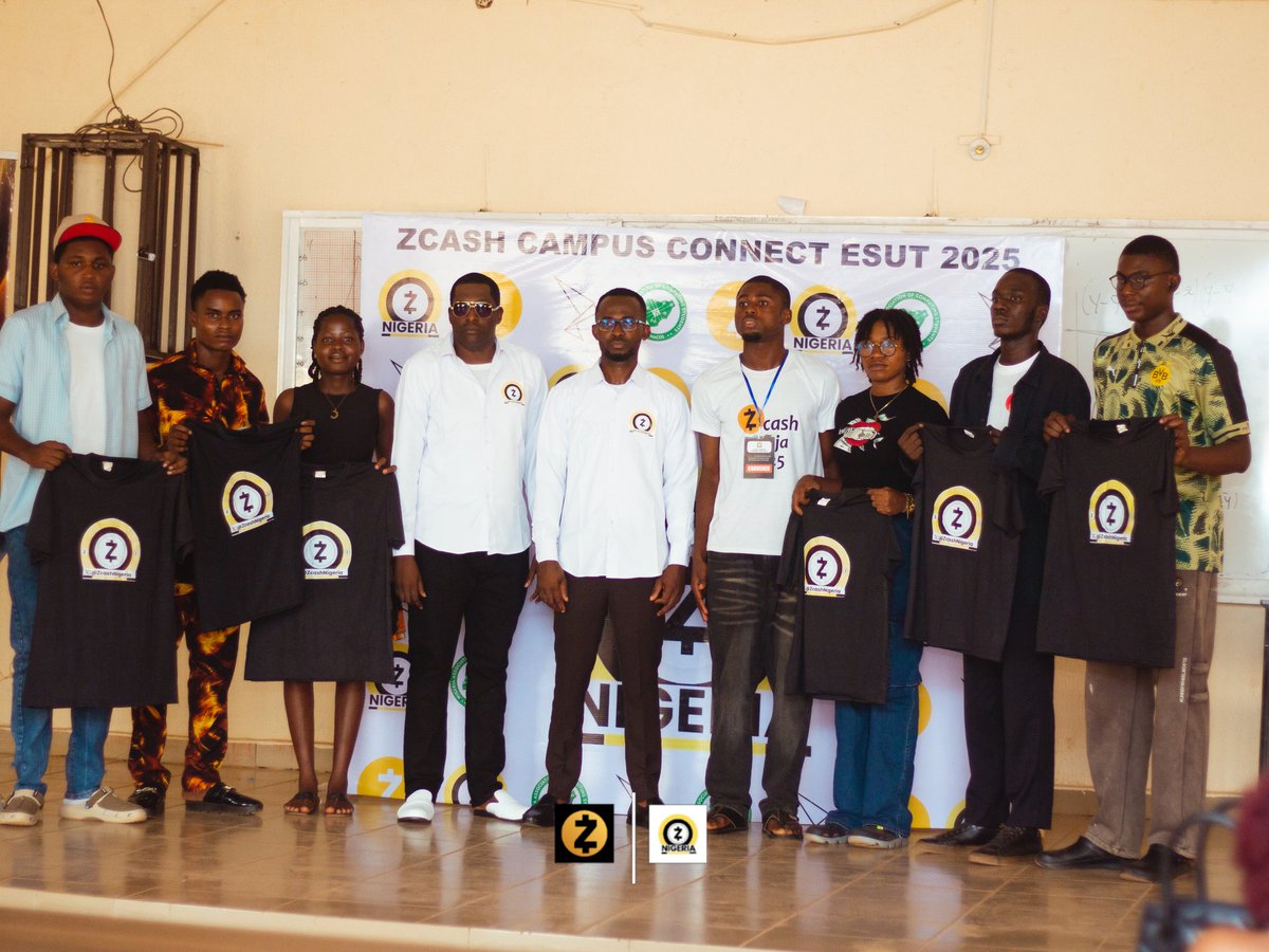 Blockchain ESUT tweet media