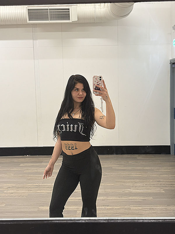 Bellafit2025's tweet photo. Let's get this day going! https://t.co/XEGPl6X12j #creator https://t.co/K8aVDmKQoP