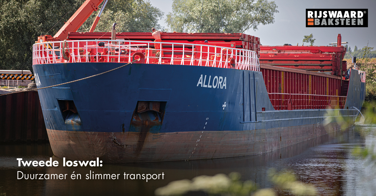 Onze tweede loswal betekent meer capaciteit én minder CO₂-uitstoot 🚢🌱
Binnenvaart blijft een van de groenste transportvormen.
👉 Lees meer op onze website.
ow.ly/fwNG50XxC0p
#SteenVoorSteenGoed #Rijswaard #Binnenvaart #DuurzameLogistiek #Loswal
© Gerard Wagemakers