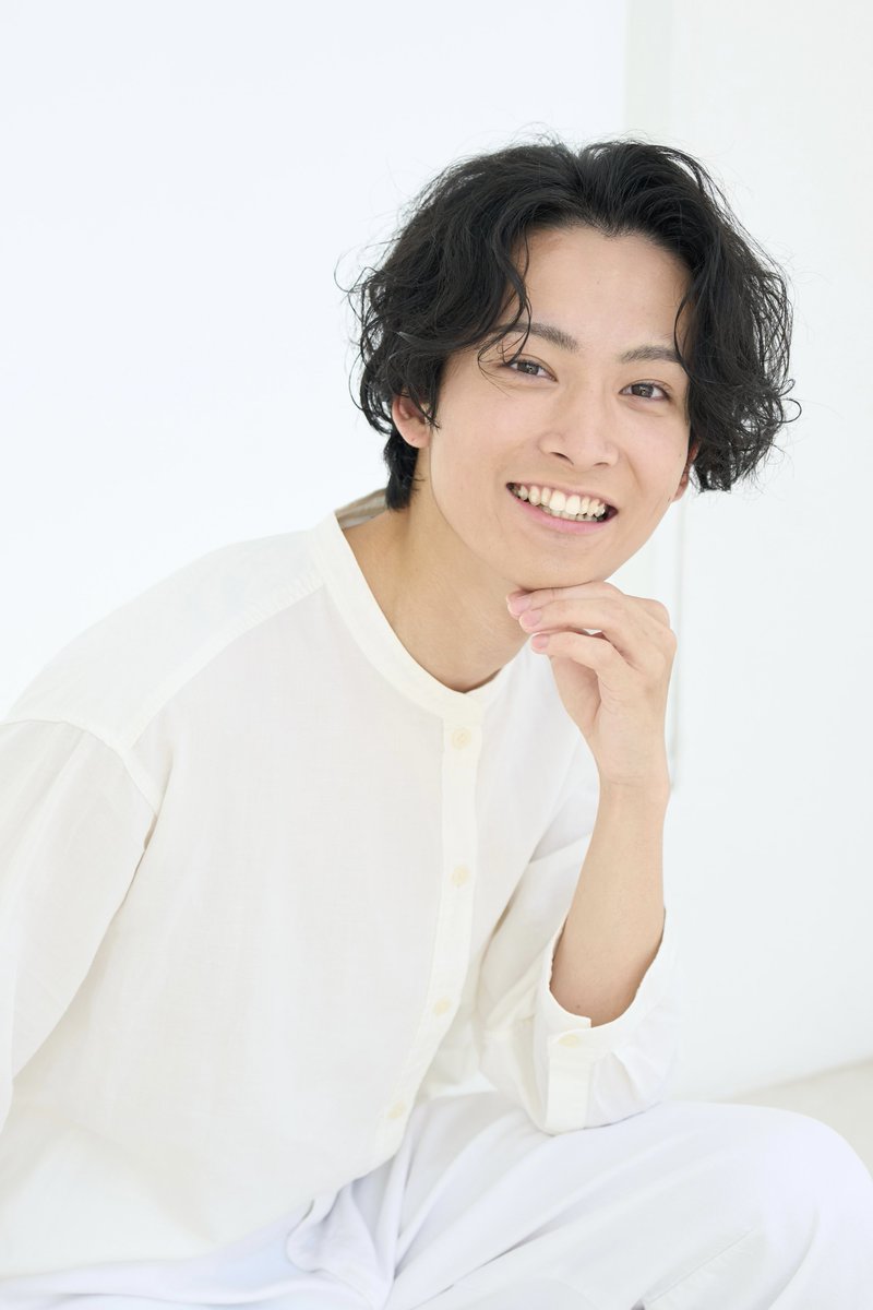 山崎翔様 事務所に所属して、1年を迎えました！ 前世でどんな徳を積んだんだ