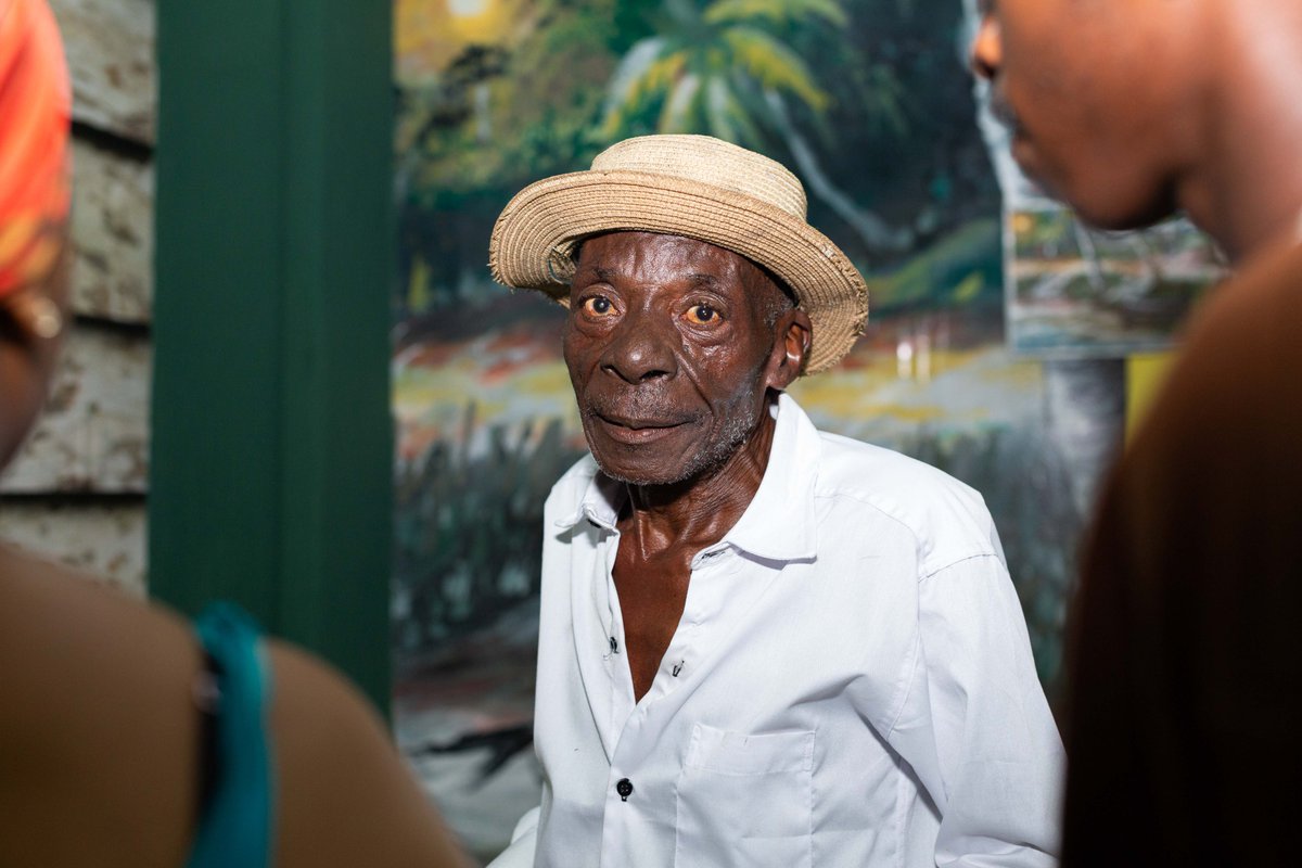 Centro Cultural de España en Bata tweet media