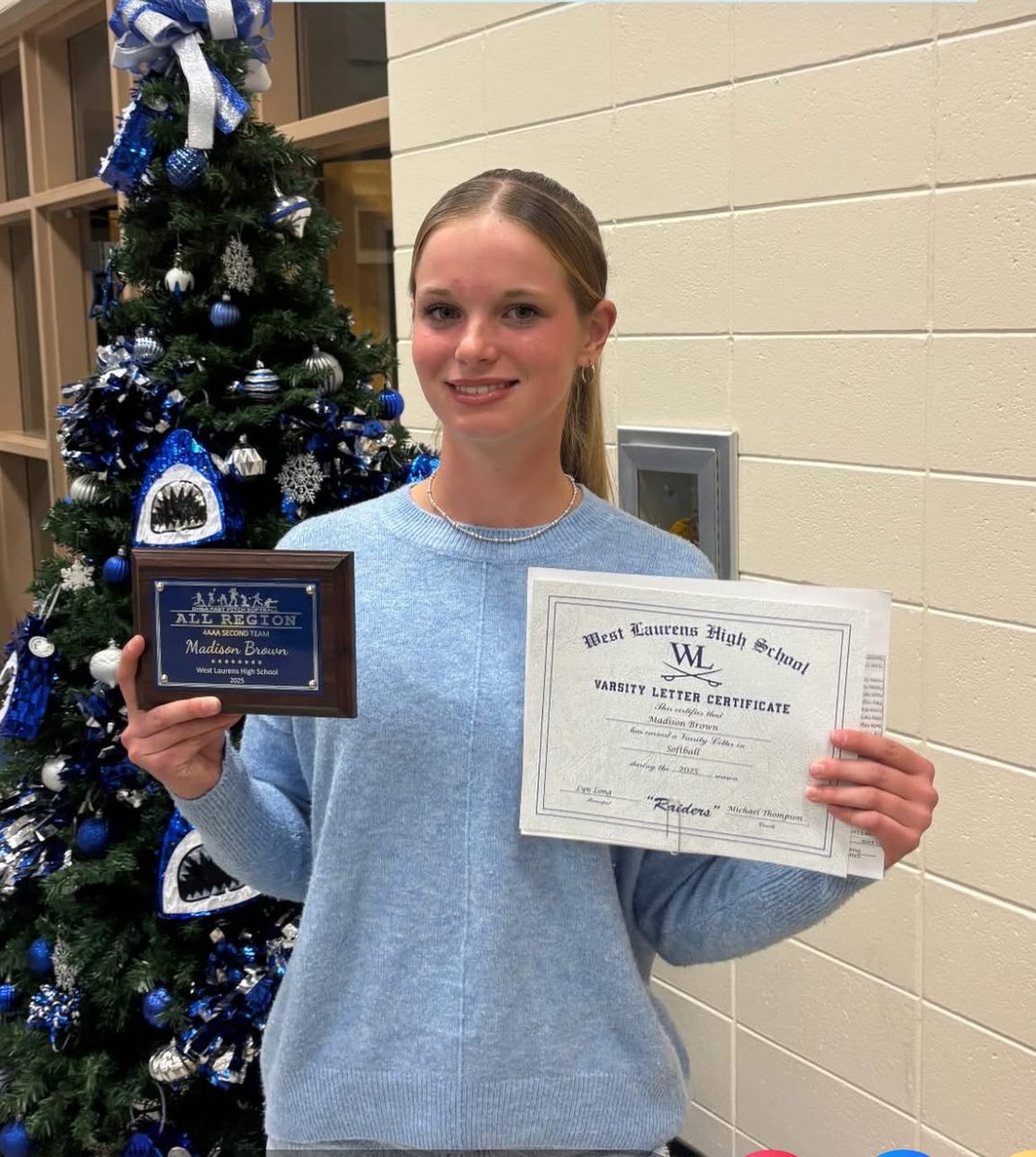 2028MojoFP's tweet photo. 🚨West Laurens Award Night🚨
Congratulations to our #31 @Madisonkbrownl for earning Region 4AAA recognition by being selected to “2nd Team All Region”. Madison
also received her letterman award as well. Congratulations!
#AboveStandard #missiondominate #ballerswillball https://t.co/87cuff1GWp