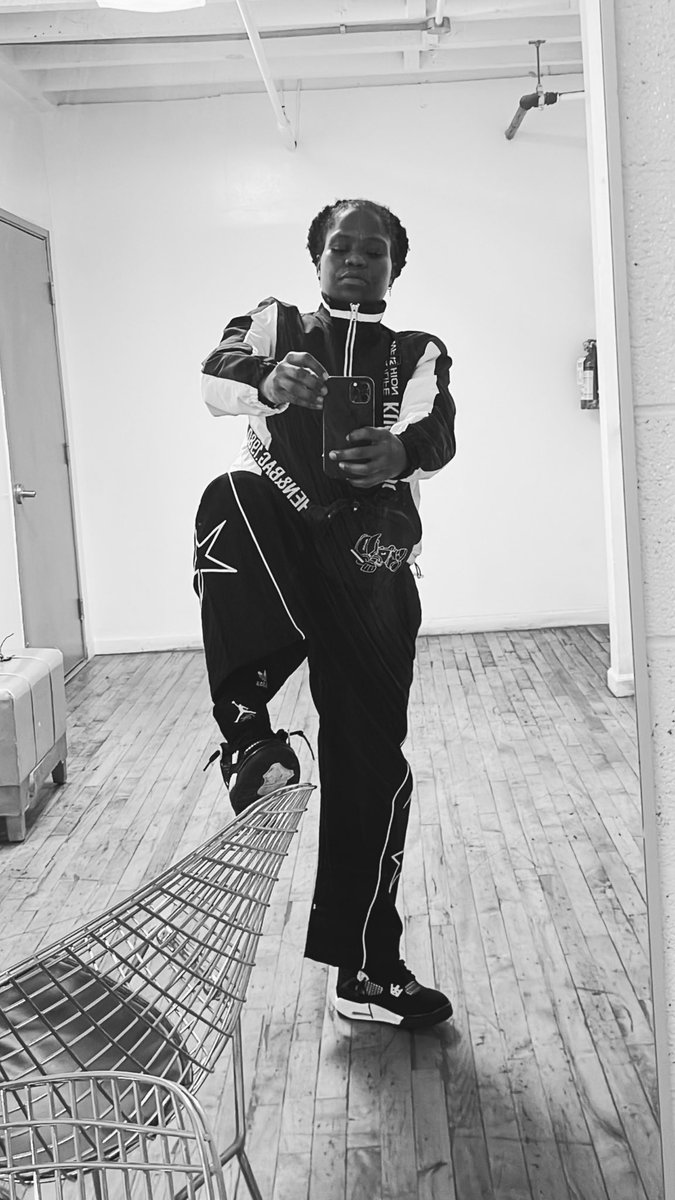 FOREIGNSTARSSS's tweet image. I’m really H3R #icecold #winternights #letitsnow #snowdays #nightlife #winterbaby #holidayseason #Sagittarius #fashion #style #trend #snowfall #WinterWonderland #frozen #cozywinter #snowy #snowday