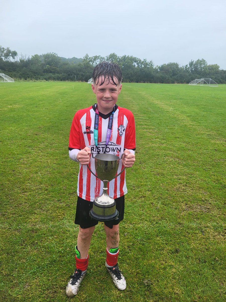 Fergal7173's tweet photo. 3 from 3💪💪💪Couldnt have asked for more from this amazing bunch🏆🏆🏆⚽️⚽️⚽️League,Cup and Shield Champions @NERL_ie.

25 matches across 3 competitions and only 1 defeat..Now for a deserved rest https://t.co/9DkZEBG3OF