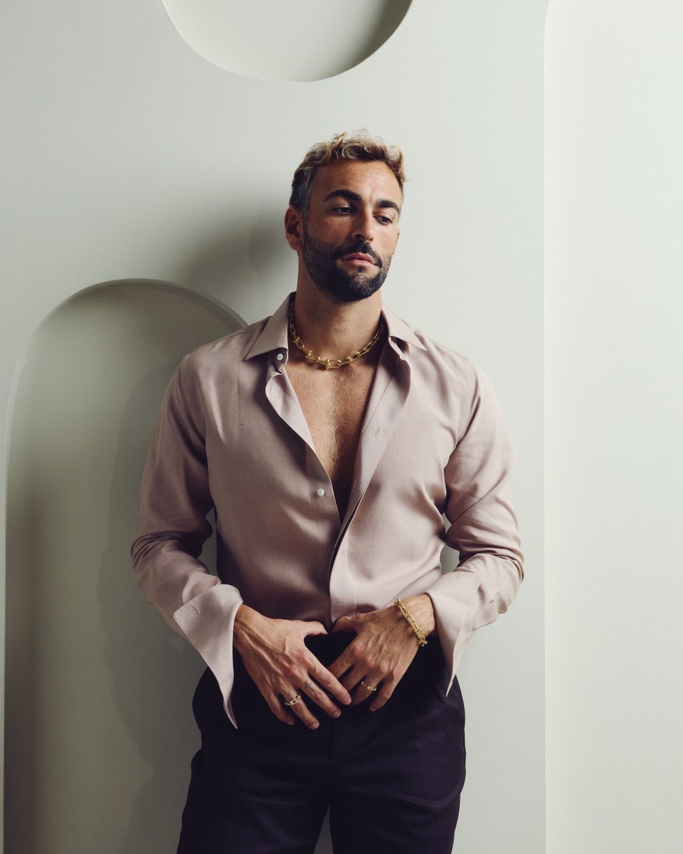 mengoniteam's tweet image. • @mengonimarco&amp;gt;&amp;gt; Xmas time 
#tiffanyandco #hardwear #adv