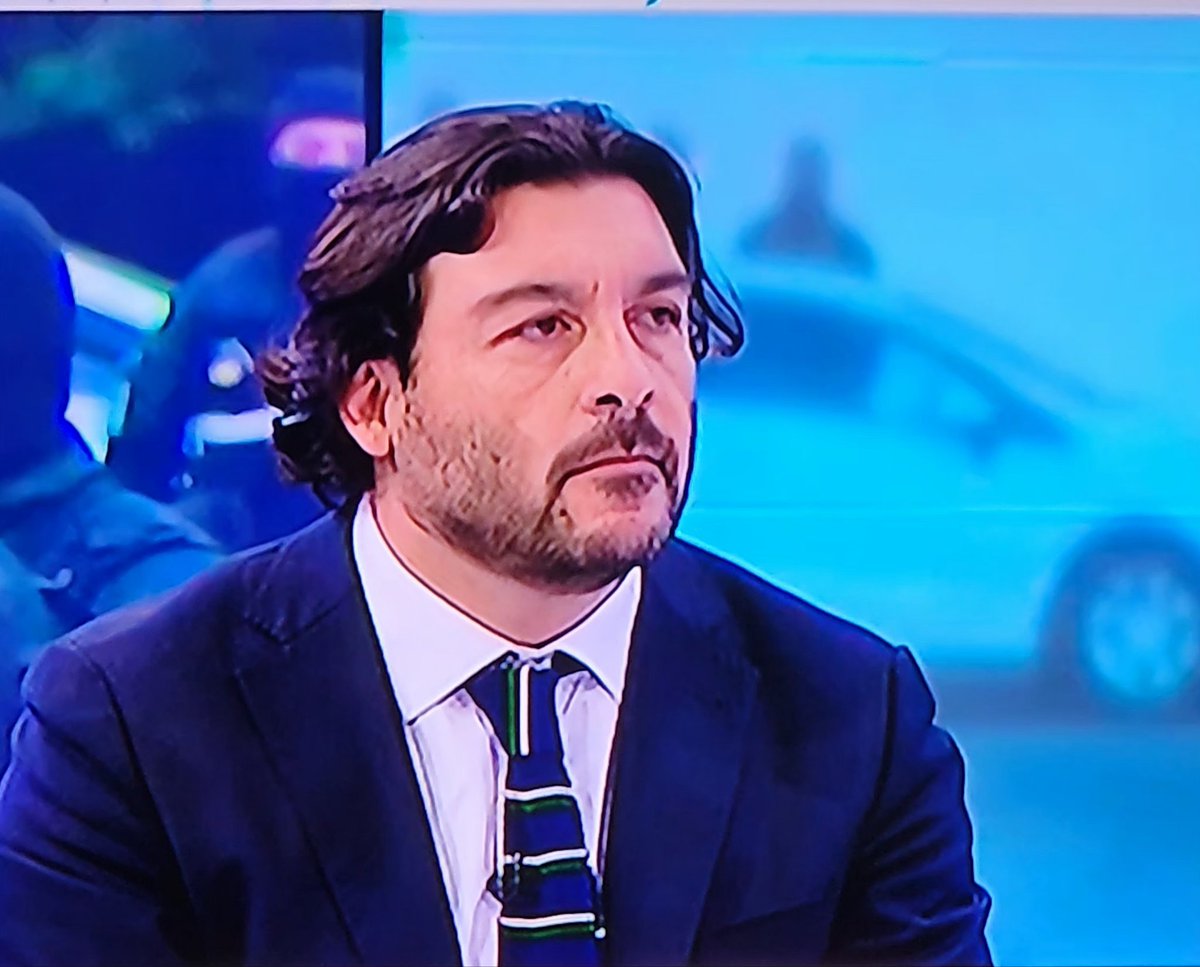 No había otro parlamentario mas ordinario que este espécimen?
O solo fue para hablar de las cárceles.
<a href="/MuchoGustoMEGA/">¡Mucho Gusto!</a>