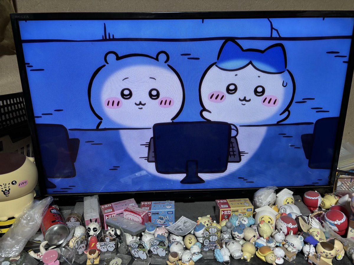 見事に下剋上成功させたハチワレ✨友達の偉業に凄い！✨と拍手するちい