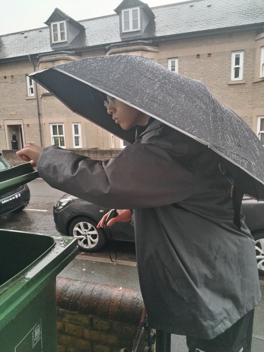 Rainy day waste management on Morrell Avenue, Parsons Place and more! 🌂