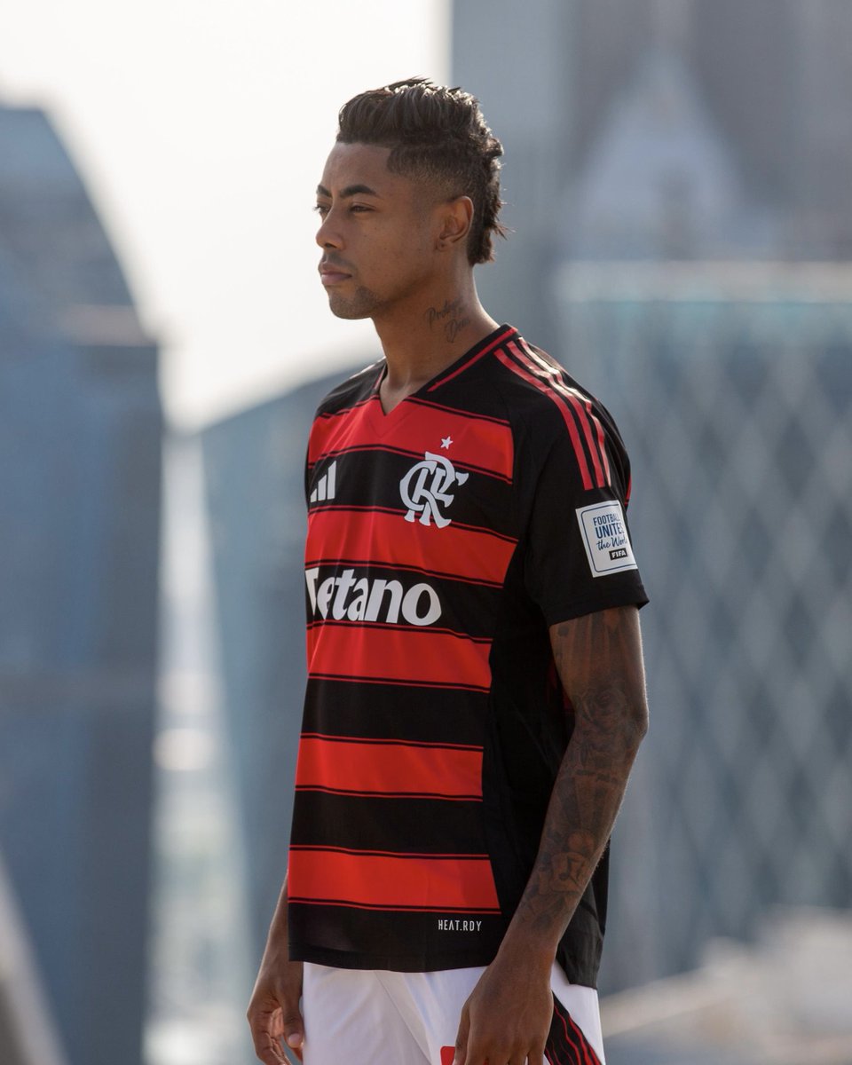 Flamengo's tweet image. Vamos lutar pelo nosso maior sonho, @Brunohenrique! O MUNDO DE NOVO! 🏆

📸: @FIFACF