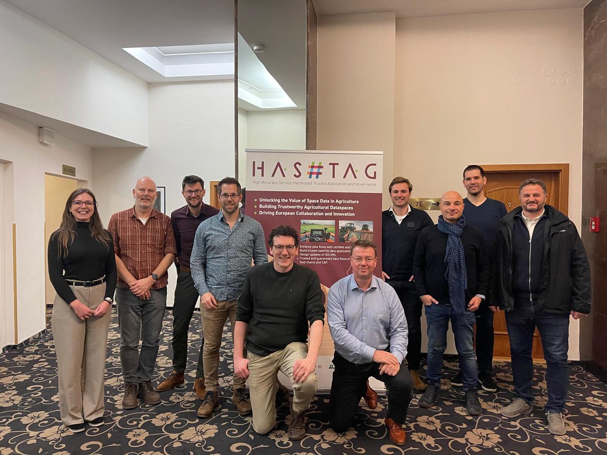 HASHTAG Quarterly Review ✔️

HASHTAG is on track delivering trusted data flows &amp; authenticated navigation for digital agriculture.

With <a href="/EU4Space/">🇪🇺 EUSPA - EU Agency for the Space Programme</a> in Prague.

#HASHTAG #DigitalAgriculture