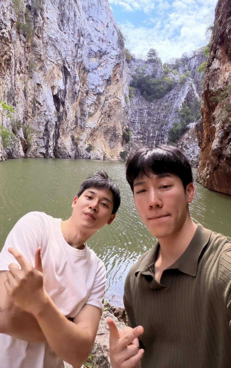 มีเมมเต็มก็ต้องมีหยิ่นวอร์ ขอบคุณผู้ใหญ่ใจดีทุกท่านที่คอยสนับสนุนพวกเราทั้งคู่ และที่ขาดไม่ได้เลยคุณนั้นแหละที่อ่านอยู่นะ รักนะรู้ป่ะ ไว้เจอกันใหม่นะคราฟ  

MEMTEM YINWAR SS2 EP12
#เมมเต็มSS2EP12