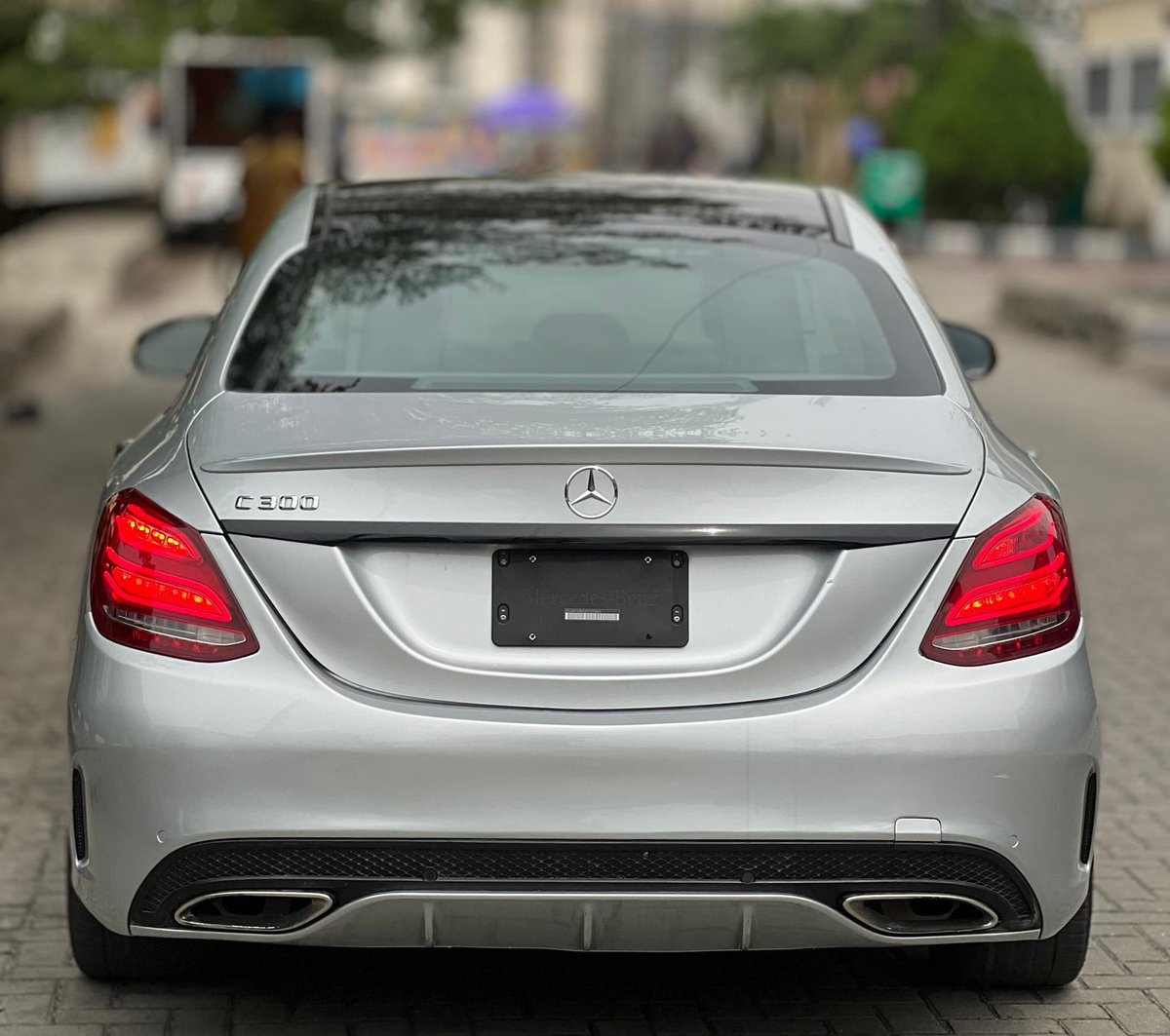 RealBanxAutos's tweet photo. 2016 Mercedes-Benz C300
Full option
HUD
Panoramic roof
360 camera

26 million 

📞 📲 07086005946 https://t.co/T5P2lk3Vnx