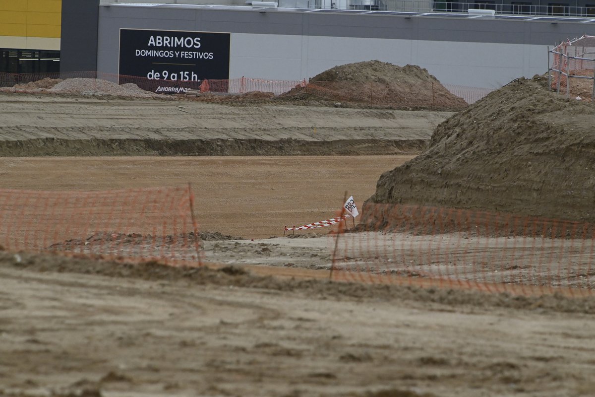 PressRacing's tweet image. Ayer fue un día importante para @madring_oficial , al margen de la primera fiesta oficial del @f1
®️ TAG HEUER GRAN PREMIO DE ESPAÑA 2026, el circuito debió pasar una protocolaria revisión de la @fia a las obras del circuito de @IFEMA .
Tras la revisión, la FIA deberá quitar el…