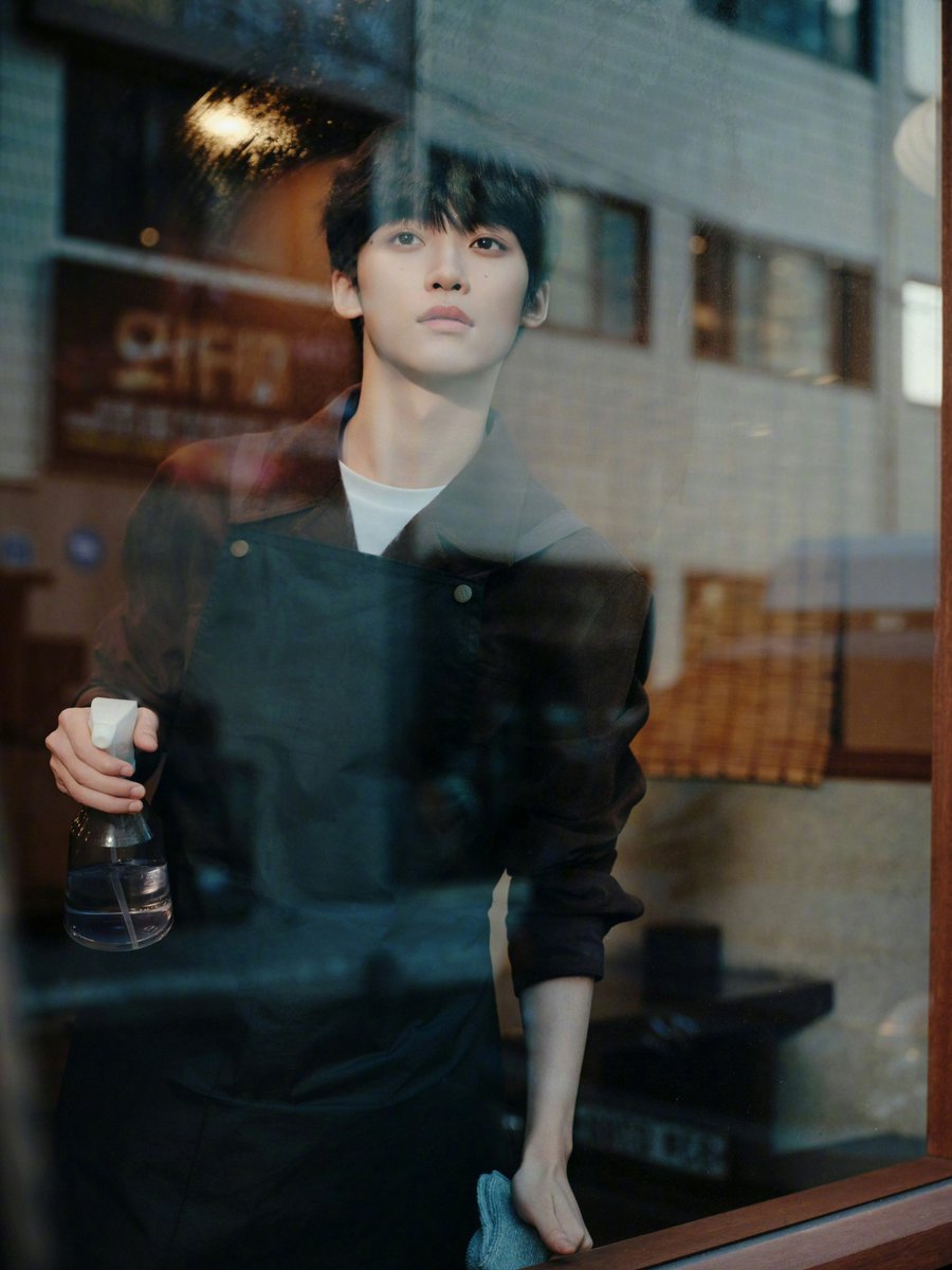 iampk_z's tweet photo. Weibo : QQ Music (3/3)

【Exclusive Behind-the-Scenes】 We've captured a solid and persistent figure! The grounding sense of security amidst the hustle and bustle, and the true sincerity in chasing dreams, are all hidden within these behind-the-scenes photos~

#梓渝 #ZiYu https://t.co/ampYvZtzNP