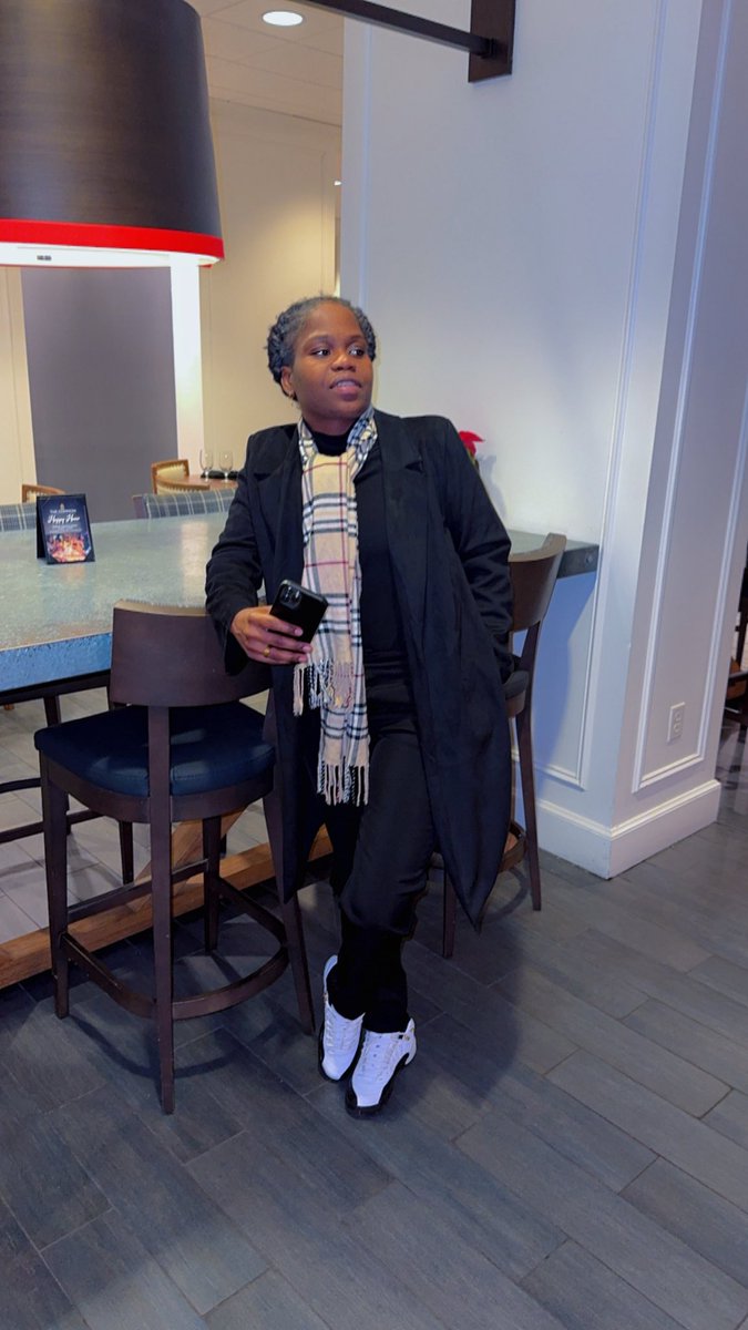 FOREIGNSTARSSS's tweet image. Like I said I’m really H3R 😂 #taxi12 #freshkicks #holidayseason #sneakerhead #OOTD #jumpman #jordan #kickgame #retrojordan12 #sneakerculture #allblack