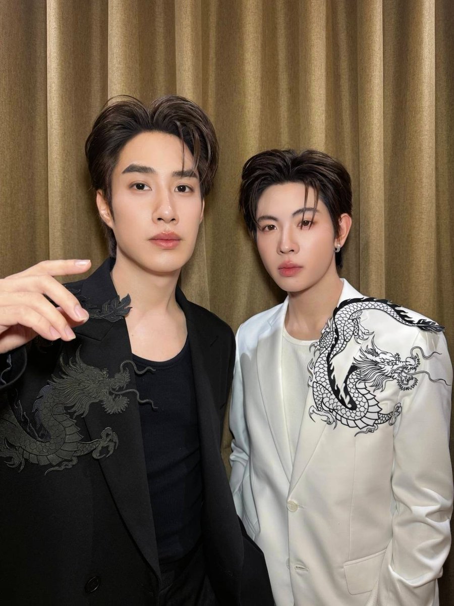 DomundiTV's tweet image. พบกับ “เติ้ล” @TLE_mtm และ “เฟิร์สวัน” @firstone_wnk ได้ใน Yu Bei Mao Live ✨️

รับชม Live ได้ทาง
🔗 : m.weidian.com

#YuBeiMaoxTleFirstOne