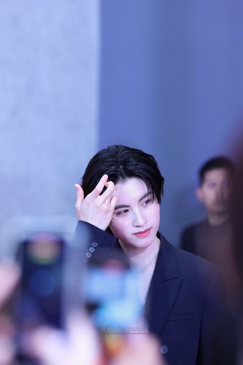 แอบเข้าใจบางอย่าง ใครเข้าใจขอคนละ 1 เมนชั่น 🩷🩵

PHUAA THAILAND HEADLINES25 

#PersonOfTheYearAwards2025xBUS 
#PHUTATCHAI #AAashirakorn