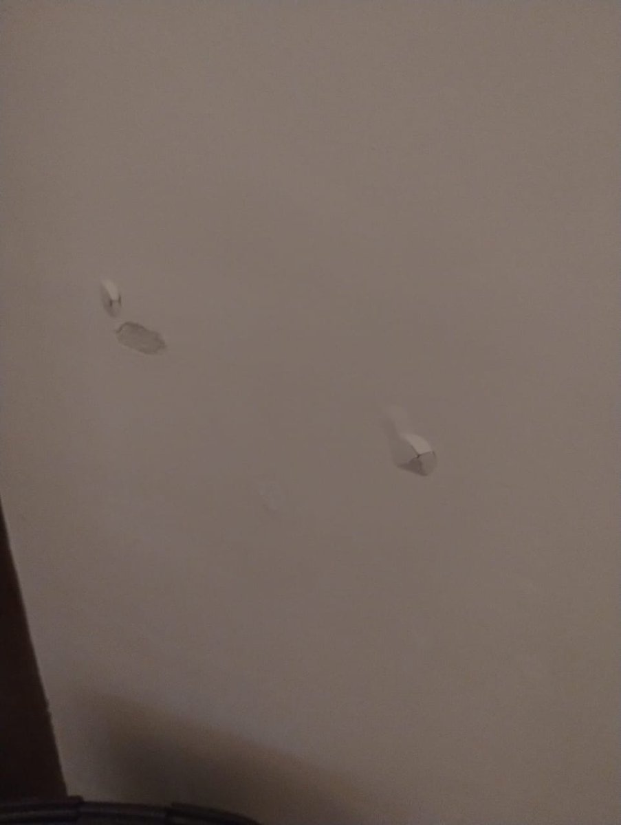 jithinjoe's tweet photo. @BergerPaintsInd 
Extremely https://t.co/TCtk9S6trD Painting was completed just 1 month ago, and this is the condition already — paint peeling, bubbles on walls, moss forming on the sunshades. This level of quality is unacceptable. Expecting an urgent explanation https://t.co/UNCv4hAwDy