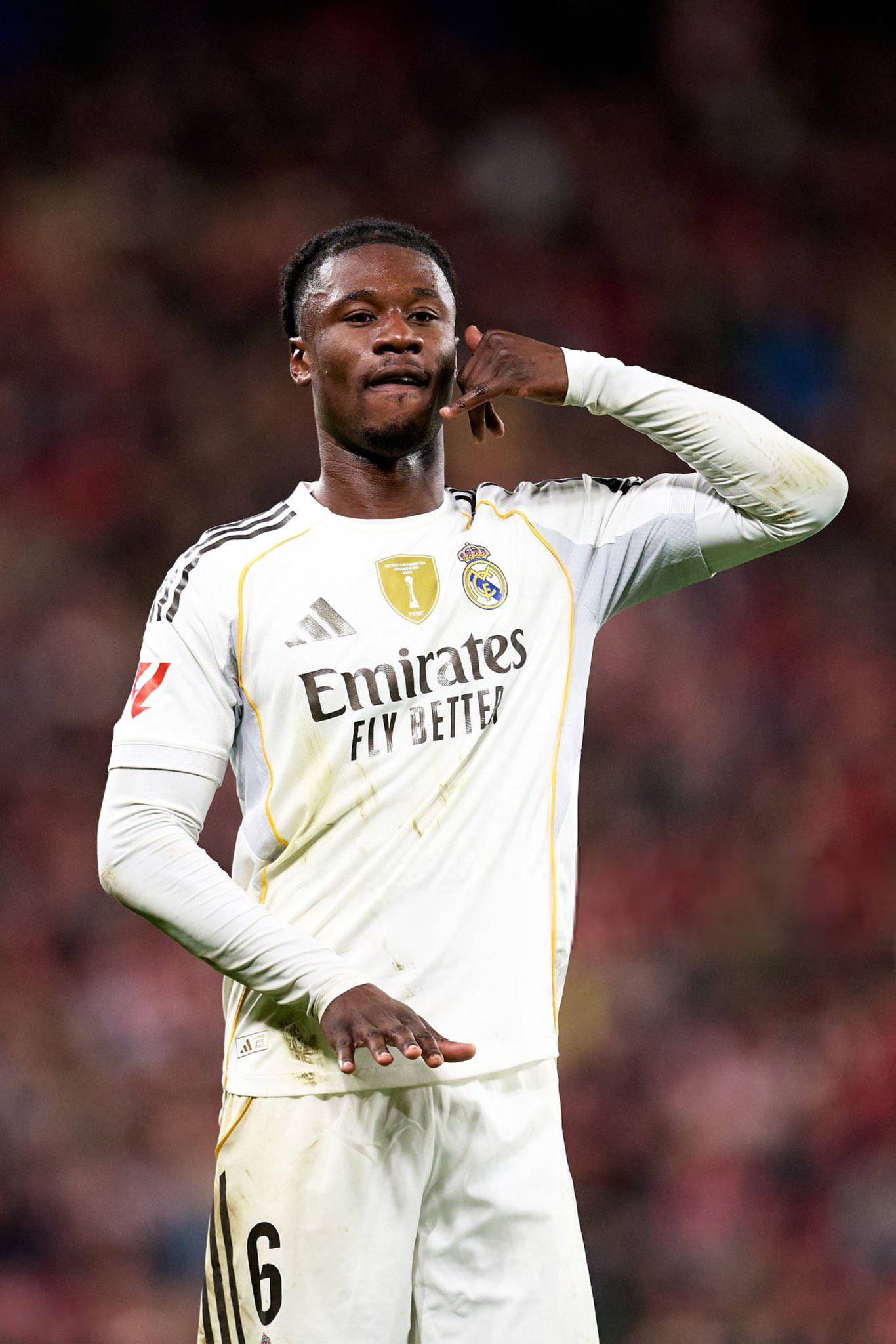 من المتوقع أن يكون كامافينغا متاحاً لمواجهة إشبيلية، بعد الإصابة التي تعرض لها الأسبوع الماضي (Cope) 