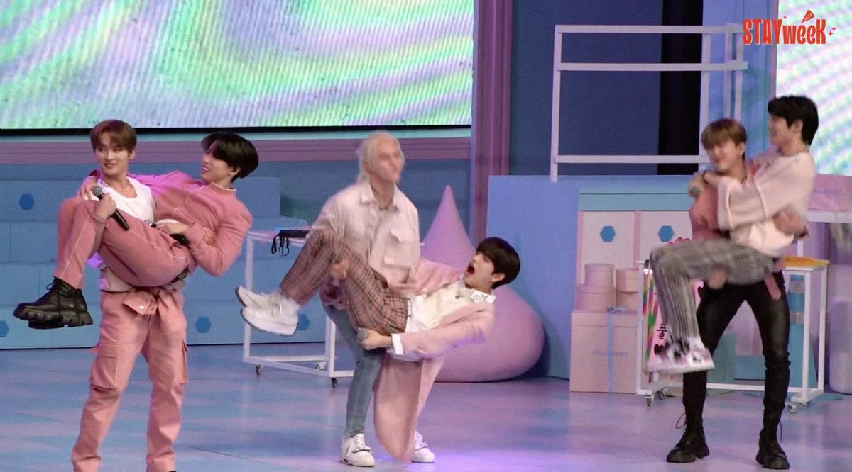 Jae ☀︎ tweet media