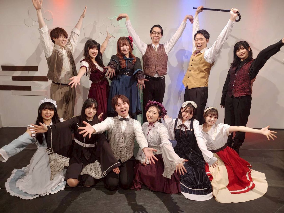 改めまして、 #ココア演劇祭り2025 そして #イノセントガーデン 全公演終了しました！

たくさんの方に観ていただけて感無量でした🥲

そして本っ当に楽しかった。

みんな一緒に最高の作品を作りあげてくれてありがとう💐

″生きろ。君も今という一瞬を生きるべきだ。″

ロジオン 役 / 川内雄哉