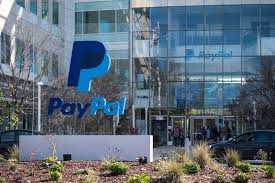 🇺🇸 $PYPL PayPal quiere convertirse en banco en EE. UU.

- La compañía solicitó una licencia bancaria en Utah para ampliar créditos a pymes y lanzar productos como cuentas de ahorro.

Con regulaciones más favorables a las fintech, ya no solo compite con los bancos: quiere ser el