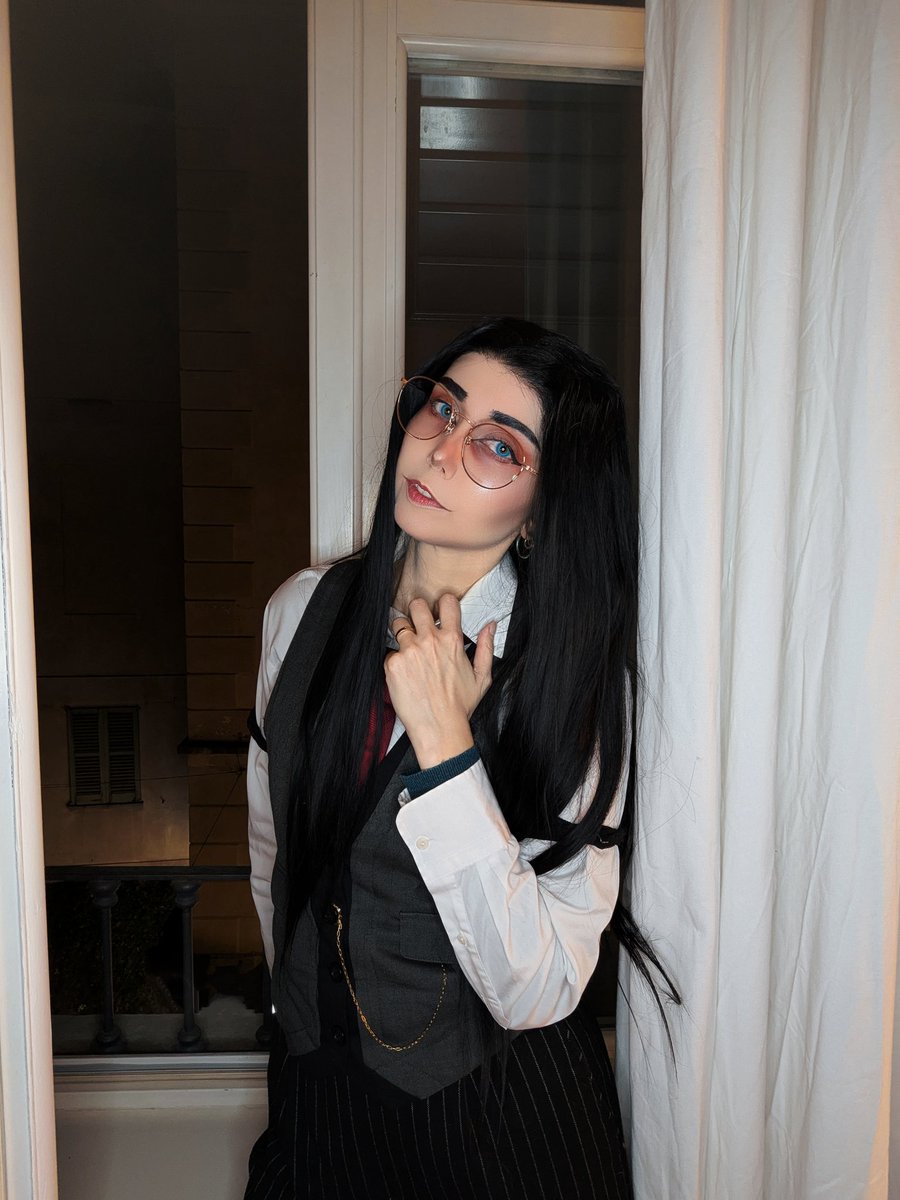 TeriChickiPizza's tweet photo. First time trying Sir Pendleton cosplay ❤️
***
#sirpendleton #sirpentious #humansirpentious #hazbinhotel #ハズビンホテル #サーペンシャス #コスプレ https://t.co/co6bxiVCsO