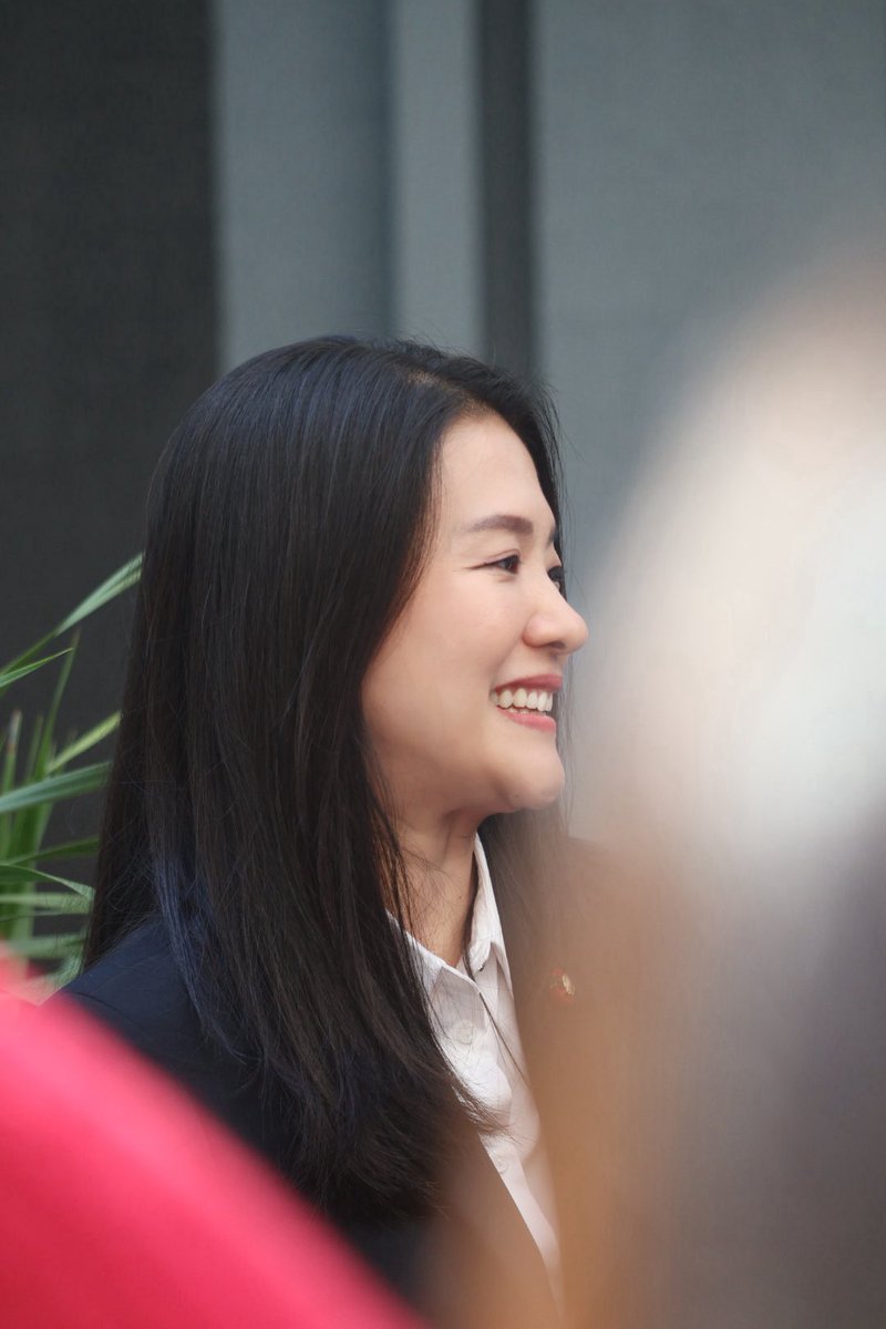 พี่หมวย😳