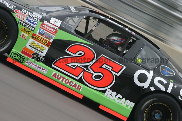 AscarRacing's tweet photo. #ASCAR #AdventCalendar 🎅 2⃣5⃣

An advent calendar bonus, the Torquespeed Chevrolet Monte Carlo driven by #IanMcKellarJnr and #MarkWillis in 2004.

Merry Christmas!

📸 Witolda Maruszewska - 1/8/04

#AscarRacing #DaysOfThunder #SCSAracing #Rockingham #RockinghamMotorSpeedway https://t.co/DITRNCv0Qa