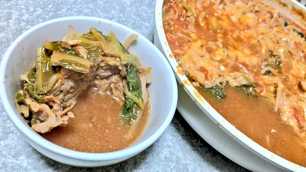 トマトチーズミルフィーユ鍋にしたんだよ…
綺麗に敷き詰めたのに、面影なくなっちゃった…🤣