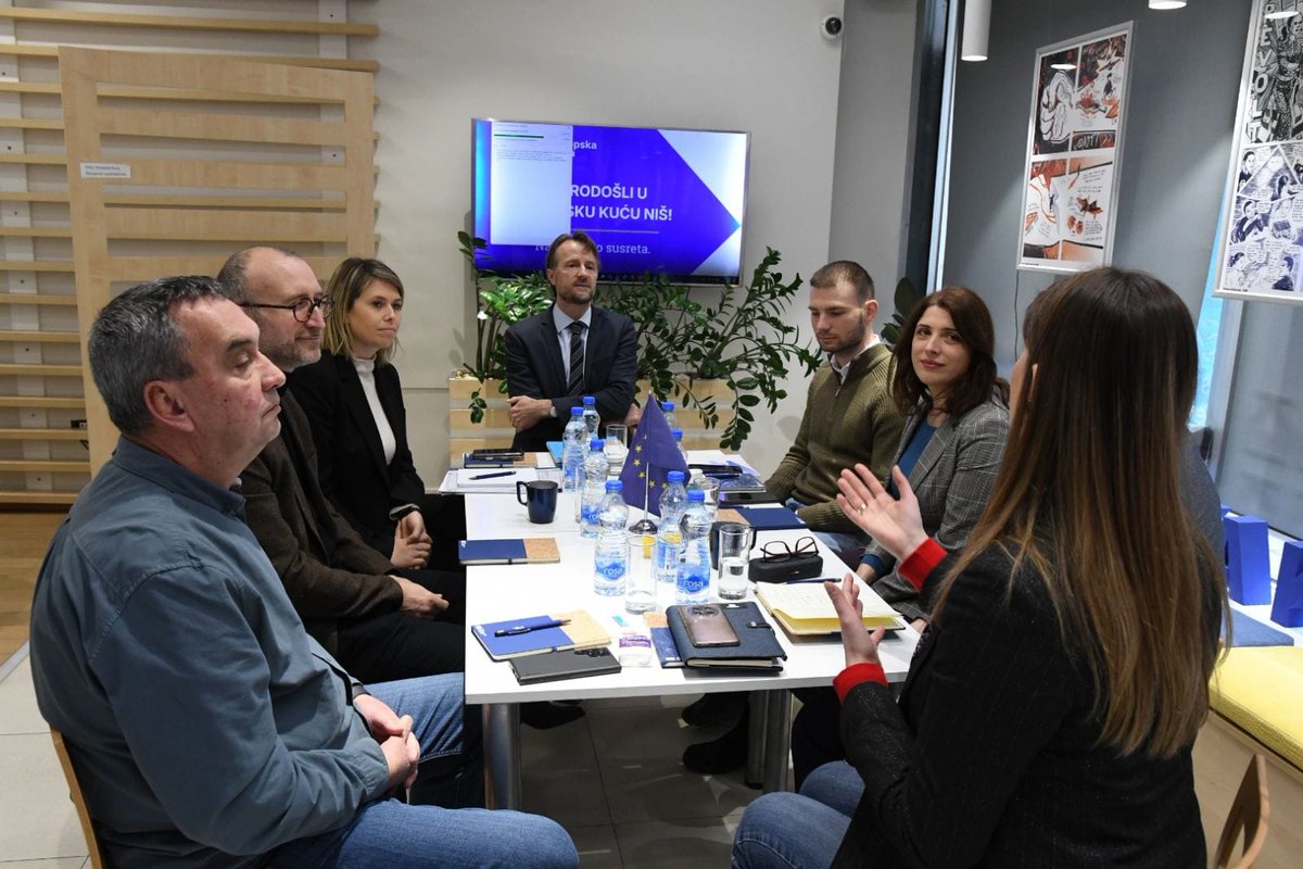 Continued visit to Niš by meeting civil society org to discuss work and challenges they face. Strengthening democracy, rule of law, media freedom and human rights are crucial priorities. Ensuring that CSOs have a voice and a safe space to act is crucial for democratic societies.