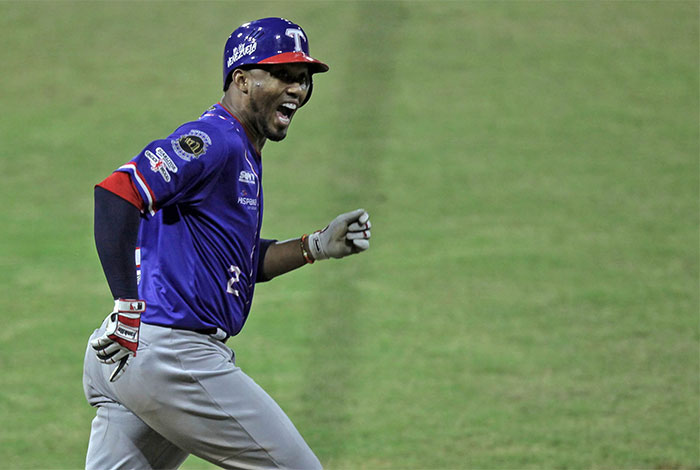 tiburonmusiu's tweet photo. Hoy está cumpliendo años Alcides Escobar: "Campeón de serie mundial, campeón Serie del Caribe, campeón Lvbp, jugador más valioso en los playoff de grandes ligas, juego de estrellas en grandes ligas, guante de oro..."

Muchas felicidades al señor ©️ @alcidesescobar2 🦈2️⃣🦈 https://t.co/qIpiD0OiiE