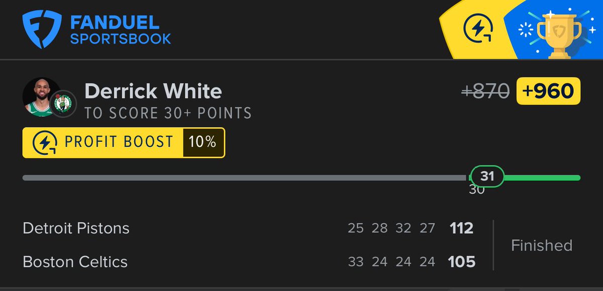 Parlker_'s tweet photo. Derrick White saved the day🤞 https://t.co/ZnQjUWaCdS