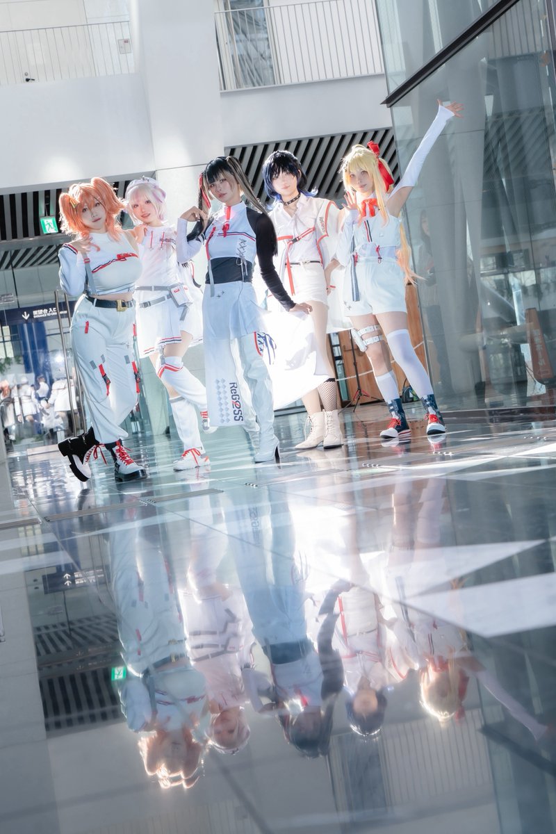 -Cosplay-

Reach the top！　We are

　　-ReGLOSS-

 #1124ReGLOSSinコスモタワー