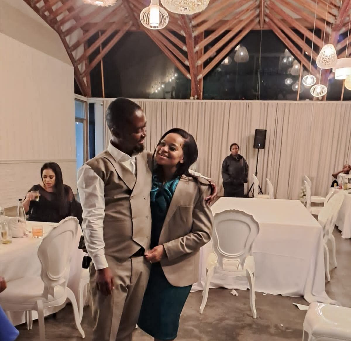 madwayisa's tweet photo. To infinity and beyond🍾🥂🧑‍🤝‍🧑💑❤️. #weddinganniversary #14yearslater #celebration #grateful #gratitude @madwayisa
📌 Johannesburg, South Africa 🇿🇦 https://t.co/oRjDenb8jR