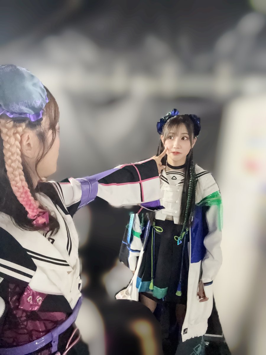 めちゃくちゃストレイライト愛の人だ！これ！これ！読んで欲しい！！！！！って思ったらポストしてたの幸村さんだった👏👏👏